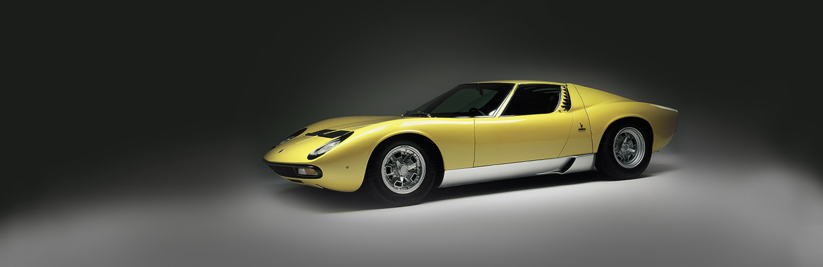 Слайдер для LAMBORGHINI: Design Legend. Exhibition 